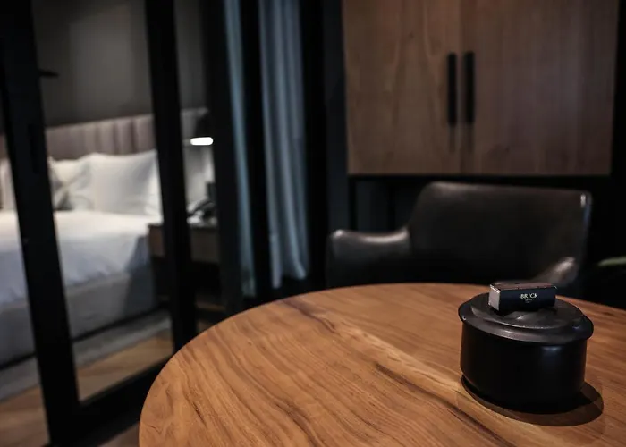 Brick - Small Luxury Of The World Hotel 5*