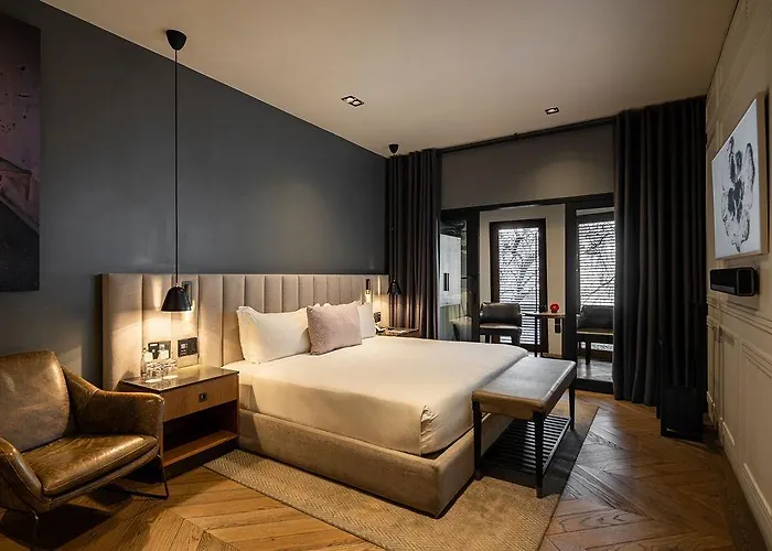 Brick - Small Luxury Of The World 5*
